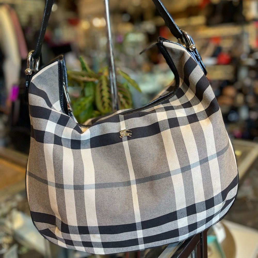 Pre Owned Burberry Hand Bag Nova Check